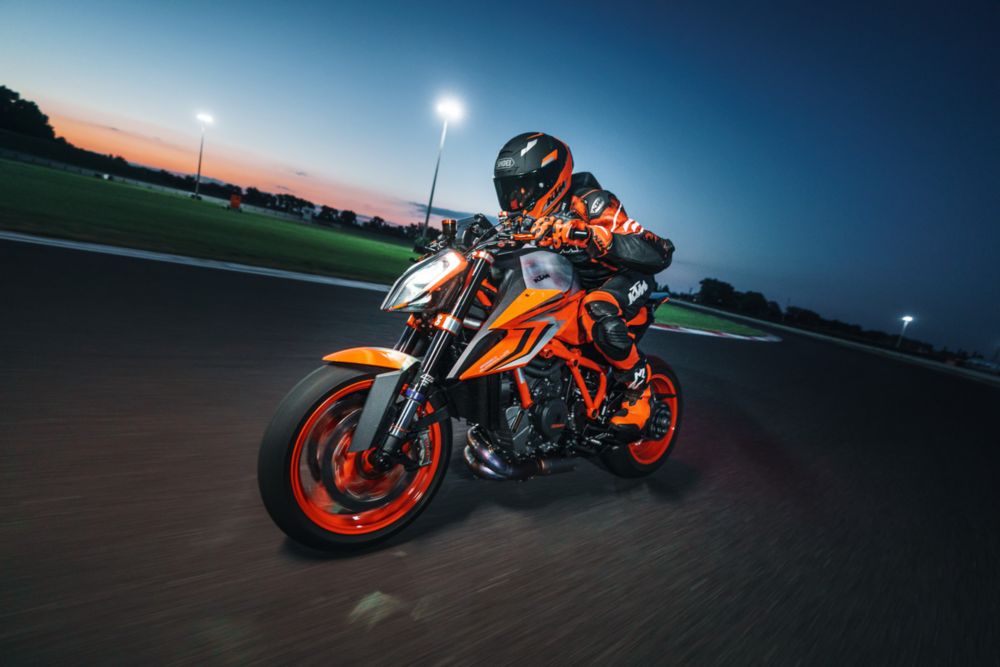 2022-streetmodel2 | KTM 日本